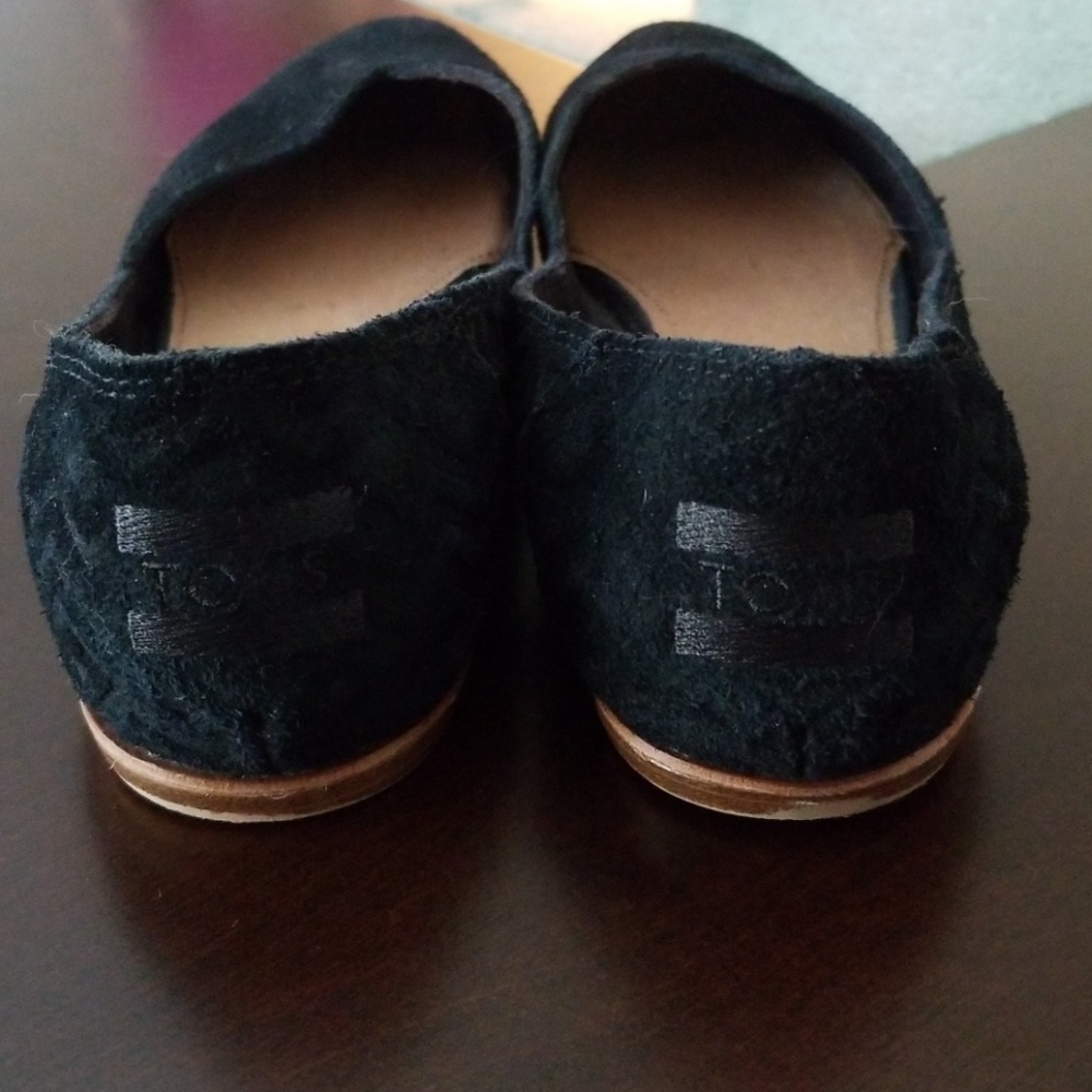 TOMS Jutti Chevron Pattern Suede Flats
